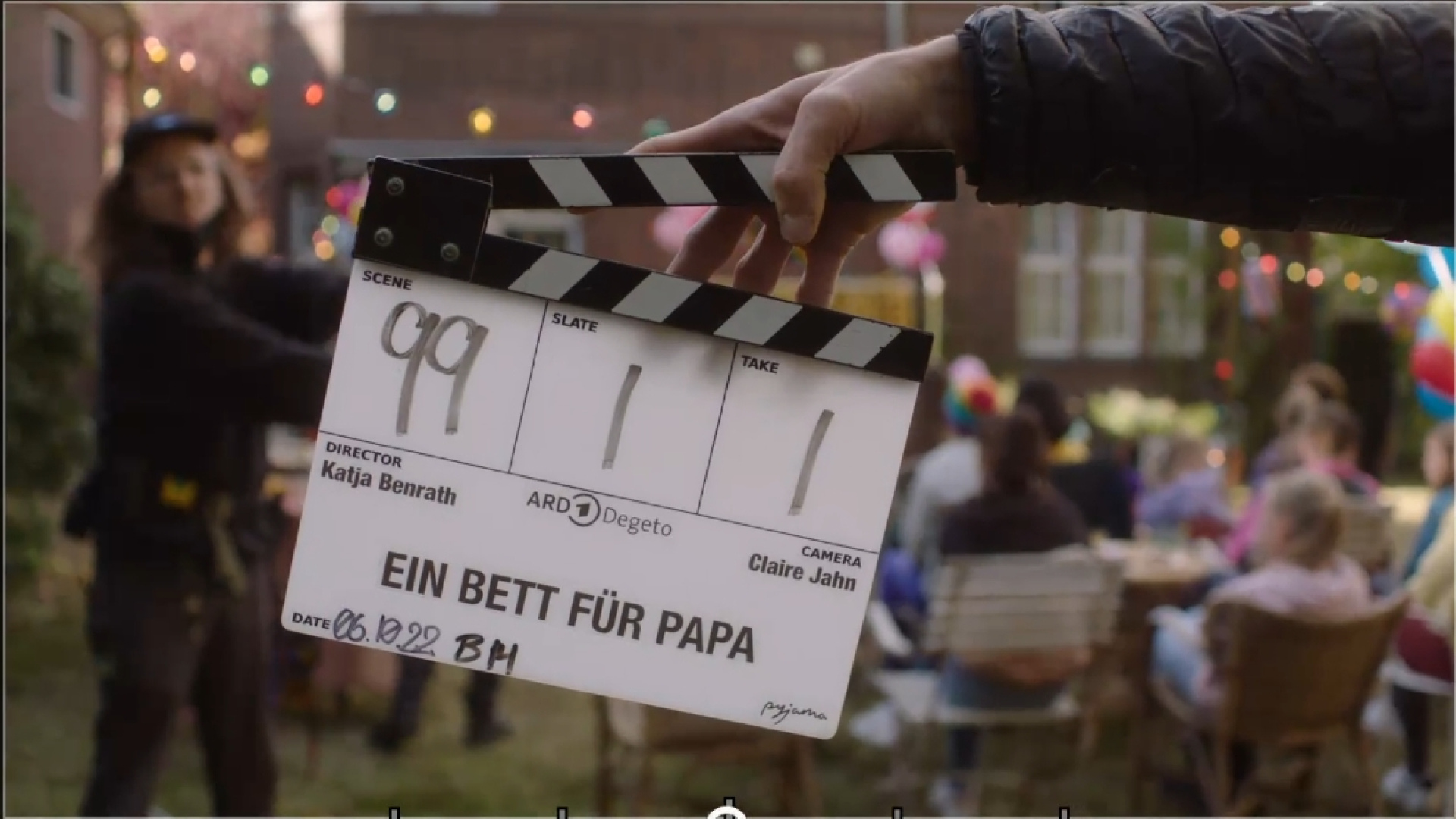 Abbildung von Filmklappe vom Dreh für Ein Zimmer für Papa